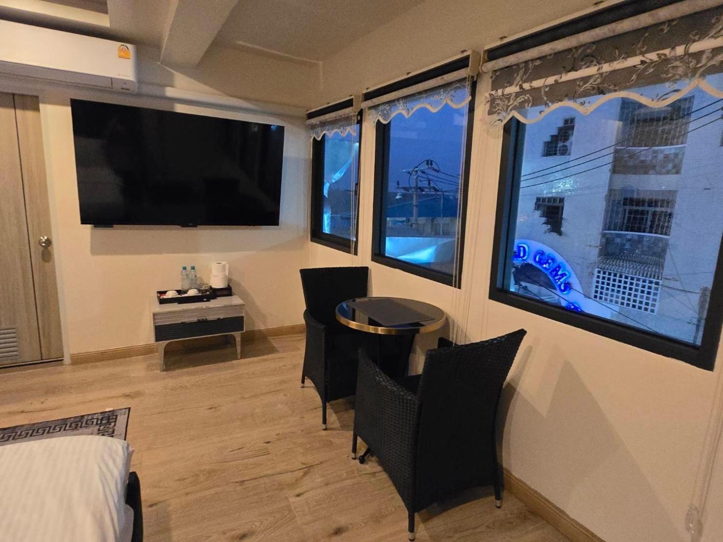 Pumpui Place Pattaya Exteriér fotografie